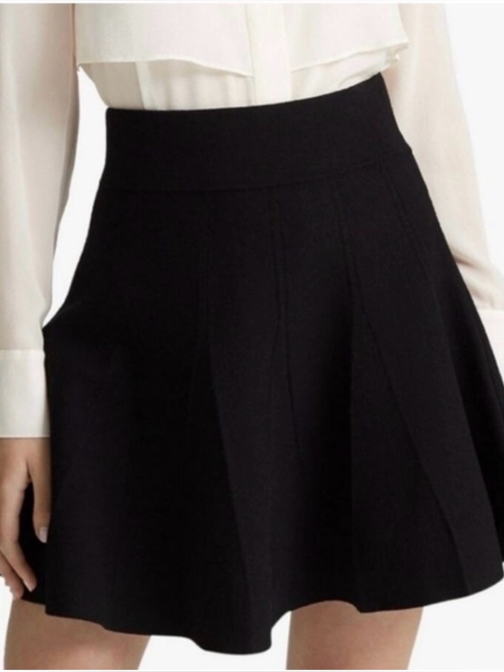 Club Monaco Nella Pleated Knit Black Skirt Size M
